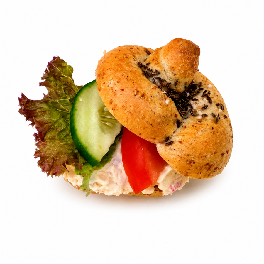 Tmavá banketní houstička s krabím salátem surimi